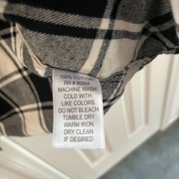 RSQ Flannel Shirt Men's L‎ Black White Check Button Up Casual Outdoors Work - Picture 9 of 10